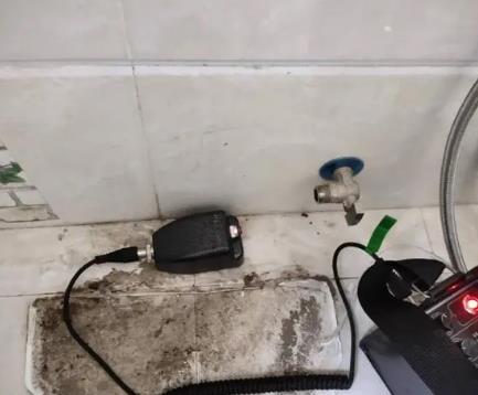 太湖屋顶漏水维修公司分享下卫生间漏水的危害及解决方法